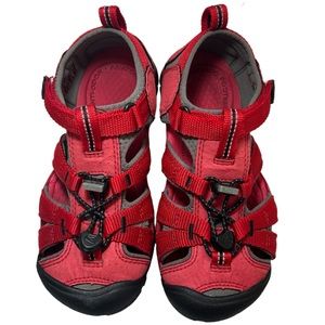 Keen Seacamp II CNX Closed Heel Water Shoe Sandal Red Big Kid Size 1